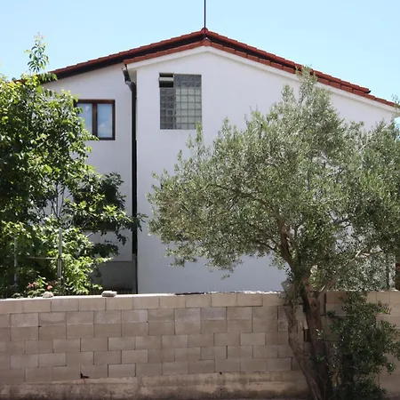 With Parking Space - 6452 Vodice