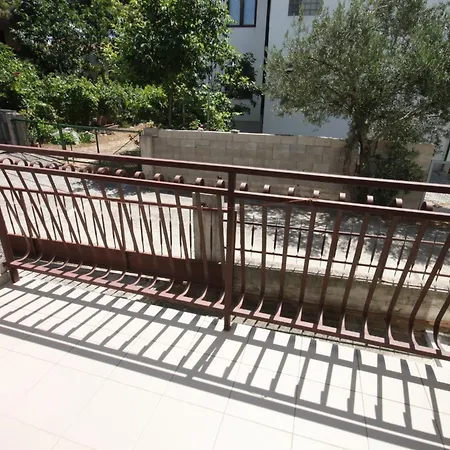 With Parking Space - 6452 Apartment Vodice
