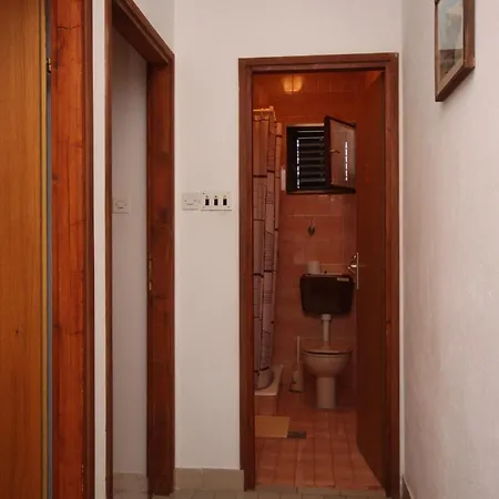 With Parking Space - 6452 Apartment Vodice