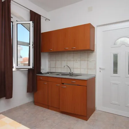 Apartment With Parking Space - 6452