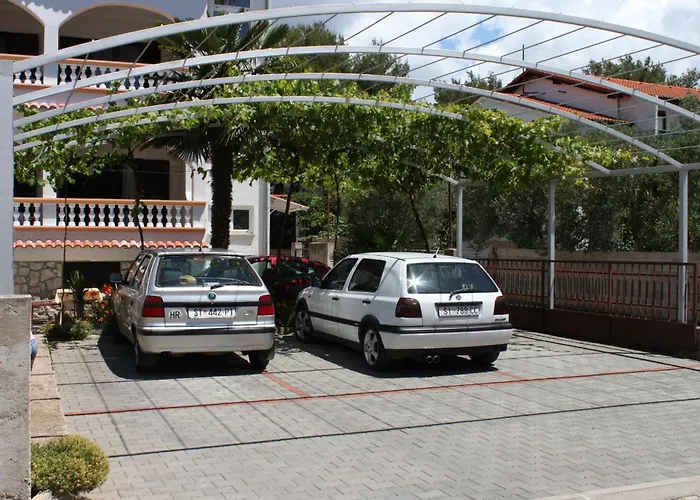 With Parking Space - 6452 Daire *