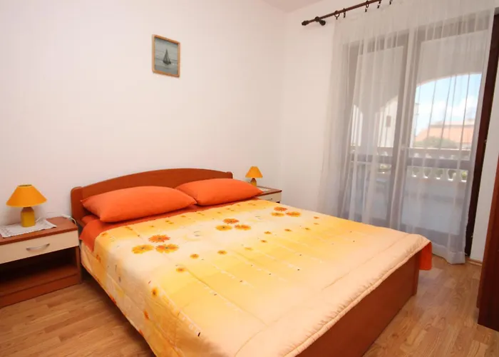 Apartmán With Parking Space - 6452 Vodice